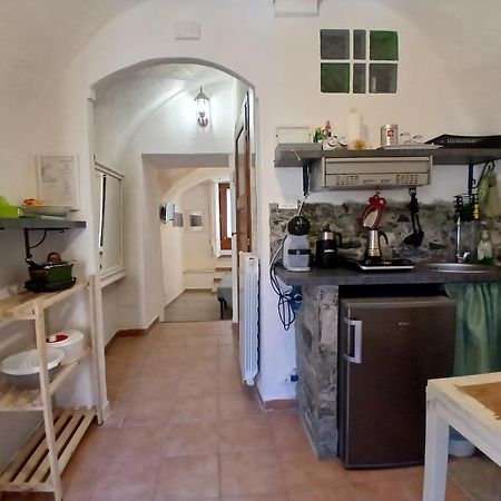 B&B 8A Castelbianco Colletta Buitenkant foto