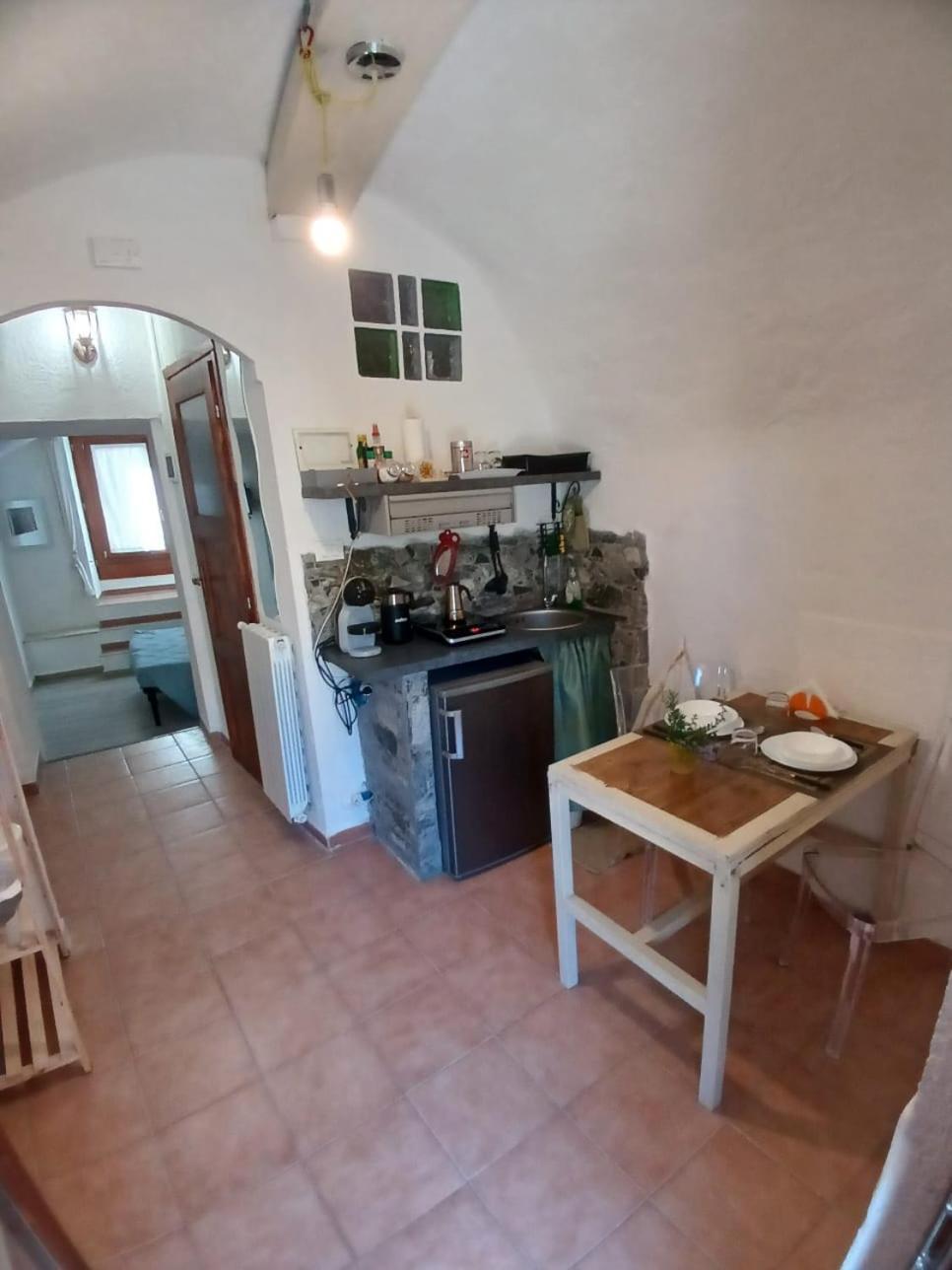 B&B 8A Castelbianco Colletta Buitenkant foto