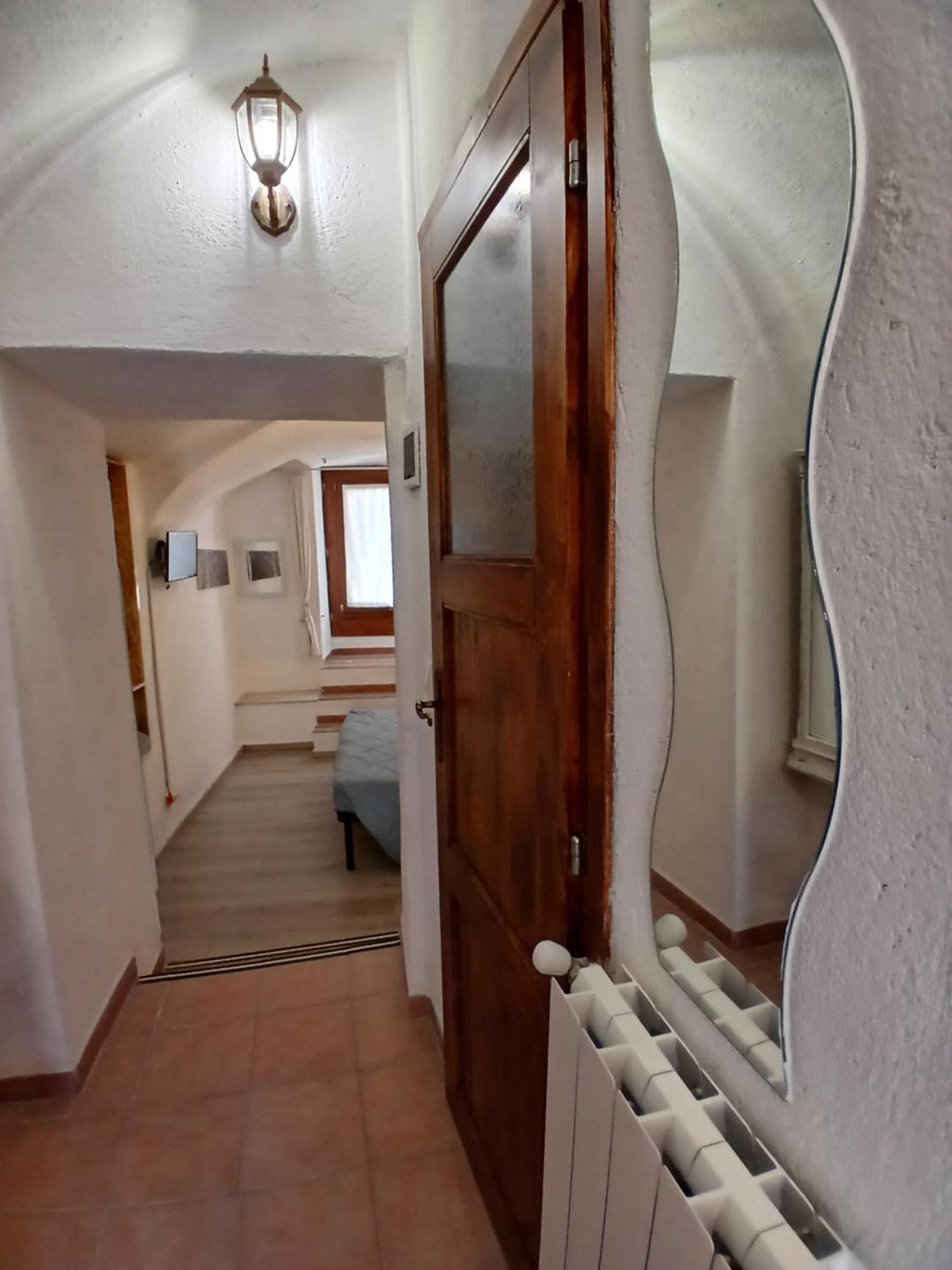B&B 8A Castelbianco Colletta Buitenkant foto