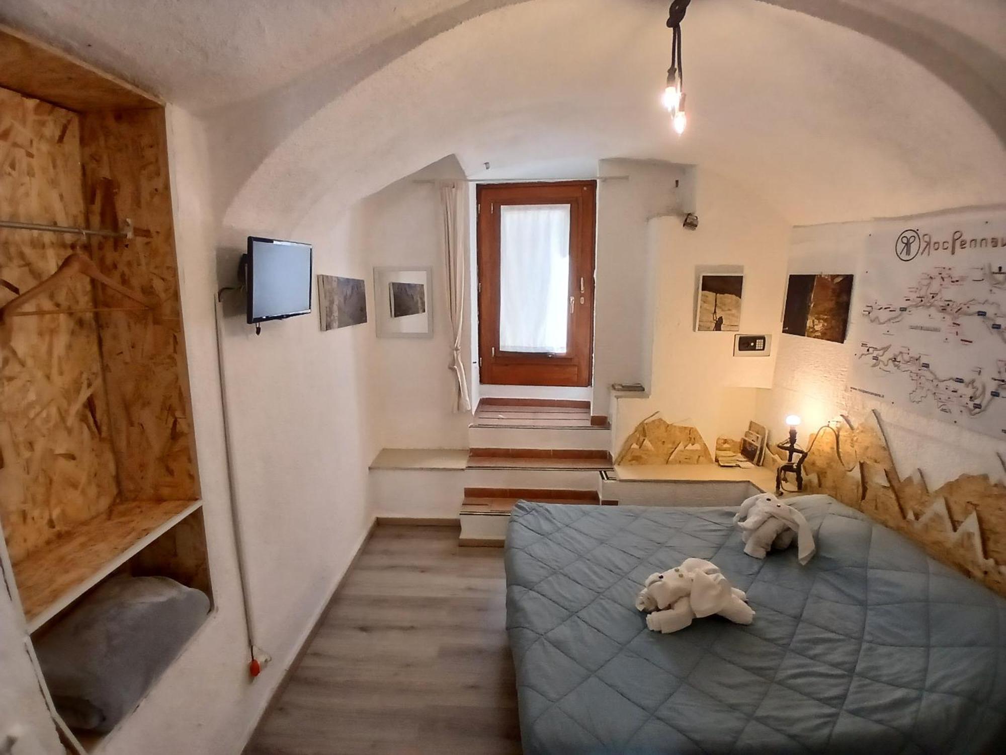 B&B 8A Castelbianco Colletta Buitenkant foto